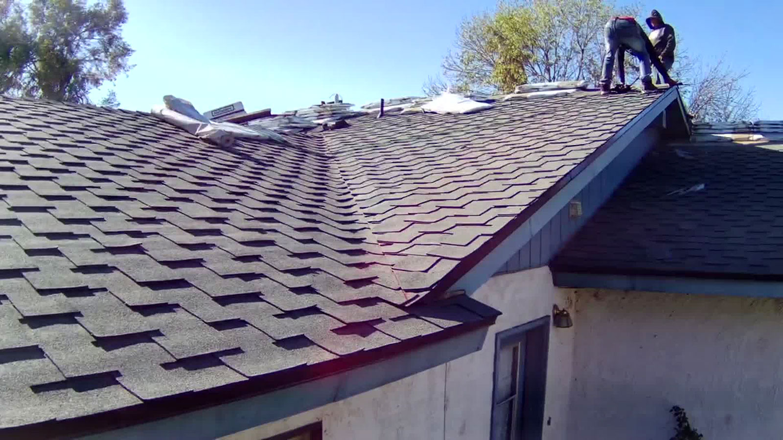 Shingles Roofing; Roof Installation and Repair in Arizona